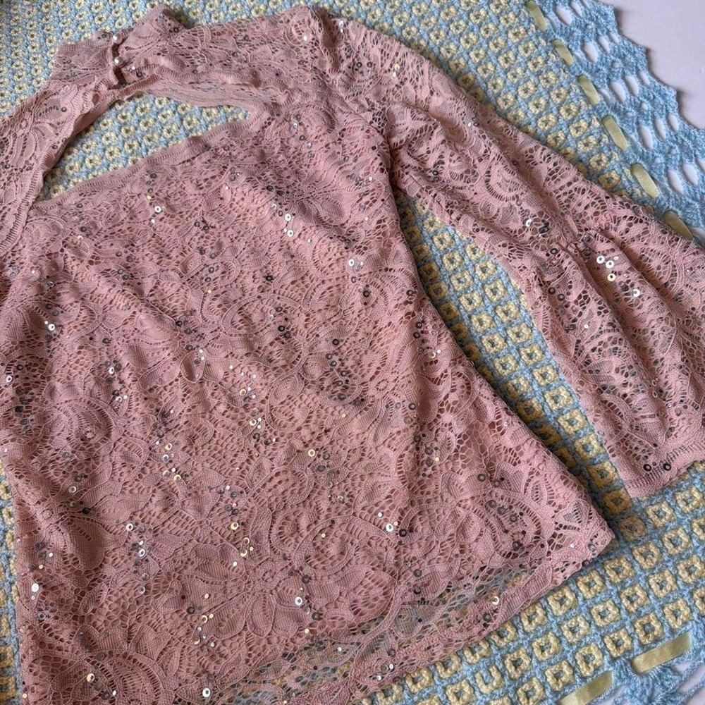 Venus Pink Lace Sequin Fairycore Mock Neck Bell Sleeve Top Size 4 Small - Picture 6 of 7